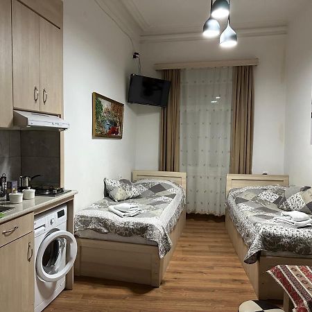 Leselidze Guest House Tbilisi Bagian luar foto