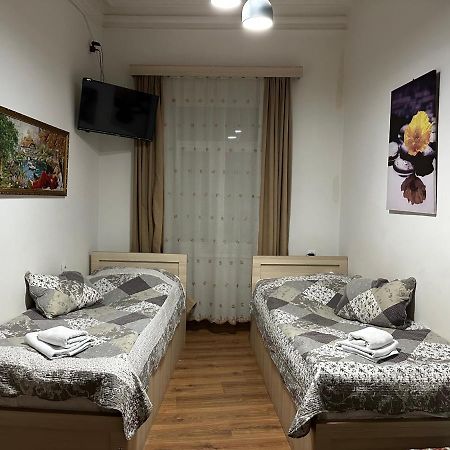 Leselidze Guest House Tbilisi Bagian luar foto
