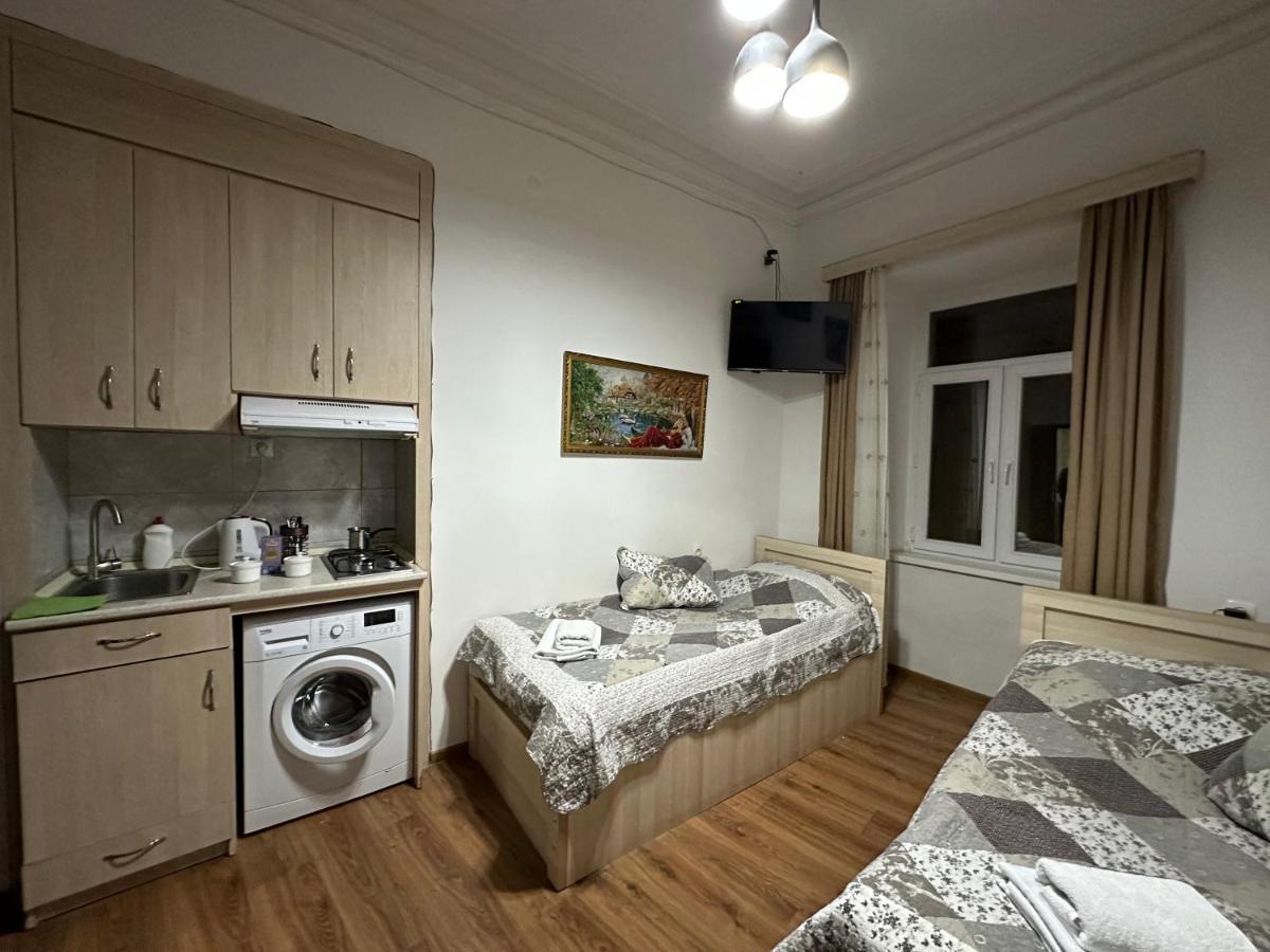 Leselidze Guest House Tbilisi Bagian luar foto