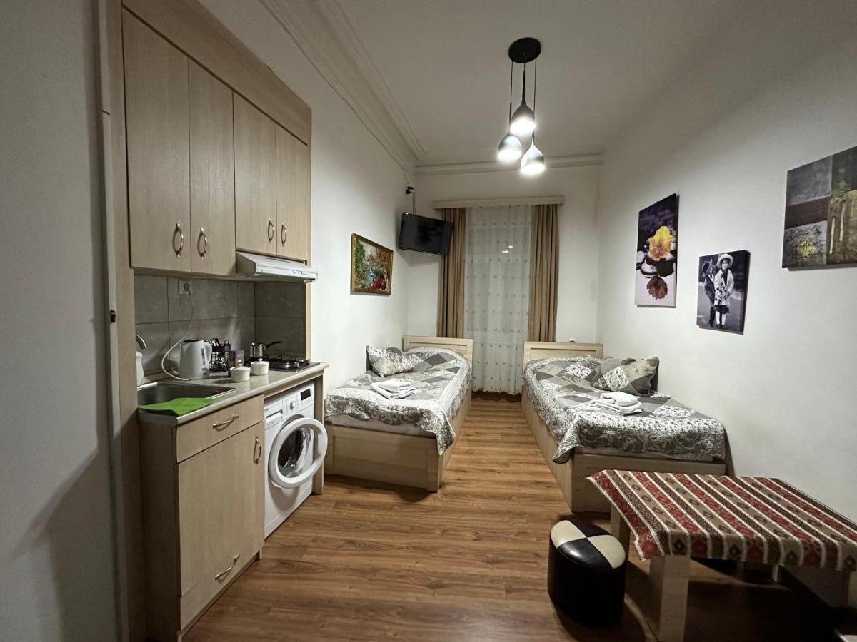 Leselidze Guest House Tbilisi Bagian luar foto